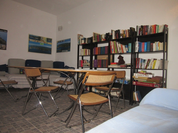 Imagen de los interiores del Hotel Il Borgo Di Campi. Foto 15