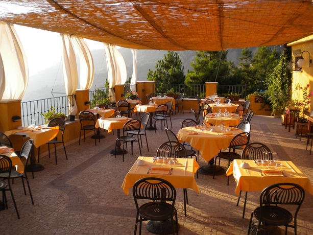 Imagen general del Hotel Il Borgo Di Campi. Foto 4