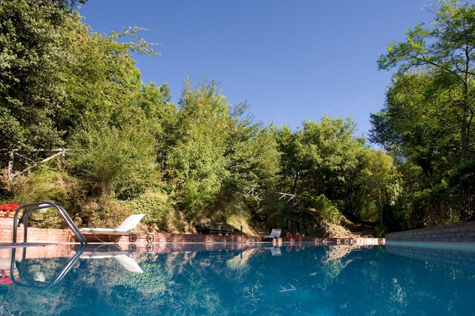 Imagen de la piscina del Hotel Il Borro - Relais and Châteaux. Foto 8