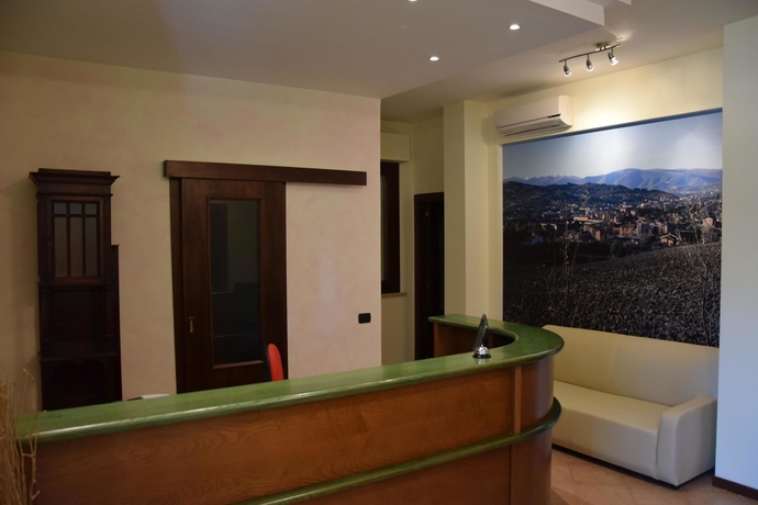 Imagen de los interiores del Hotel Il Boschetto, Tolentino. Foto 10