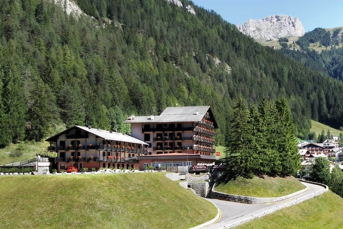 Imagen general del Hotel Il Caminetto, Canazei. Foto 1