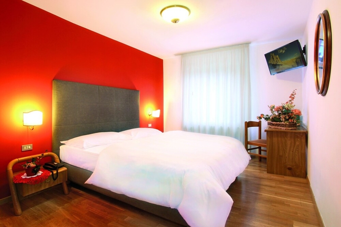 Imagen de la habitación del Hotel Il Caminetto, Canazei. Foto 8