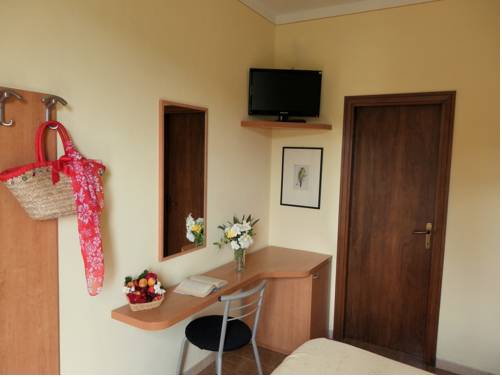 Imagen de la habitación del Hotel Il Caminetto. Foto 5