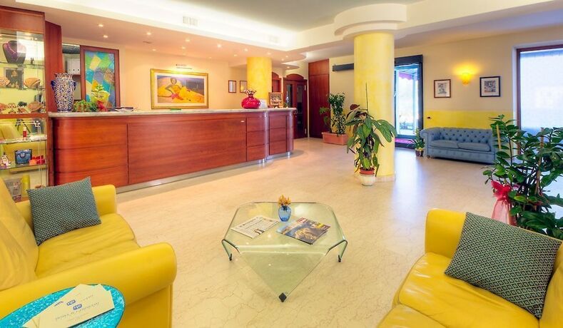 Imagen general del Hotel Il Caminetto, Porto San Giorgio. Foto 4