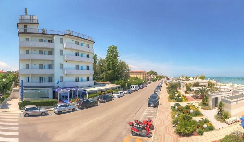 Imagen general del Hotel Il Caminetto, Porto San Giorgio. Foto 5