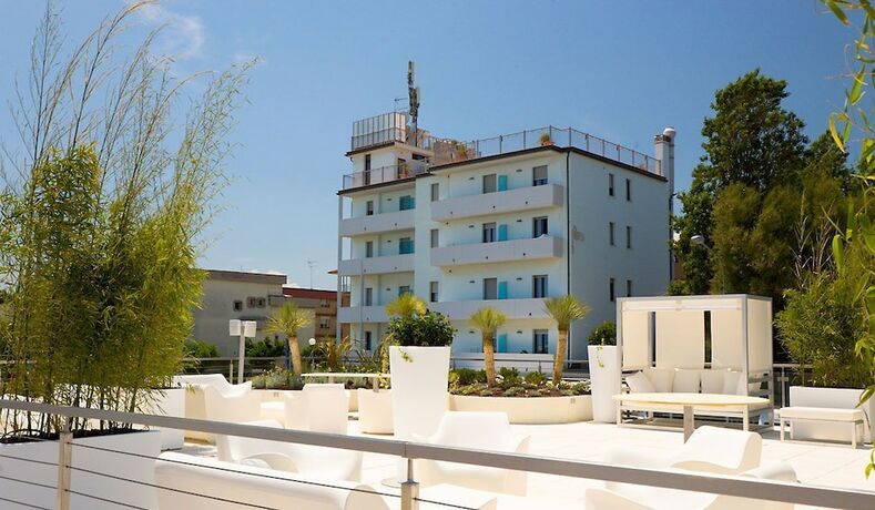 Imagen general del Hotel Il Caminetto, Porto San Giorgio. Foto 9
