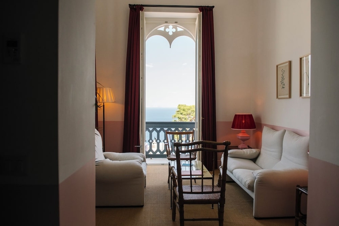 Imagen de la habitación del Hotel Il Capri. Foto 8