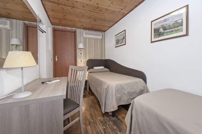 Imagen de la habitación del Hotel Il Castelletto, Roma. Foto 6