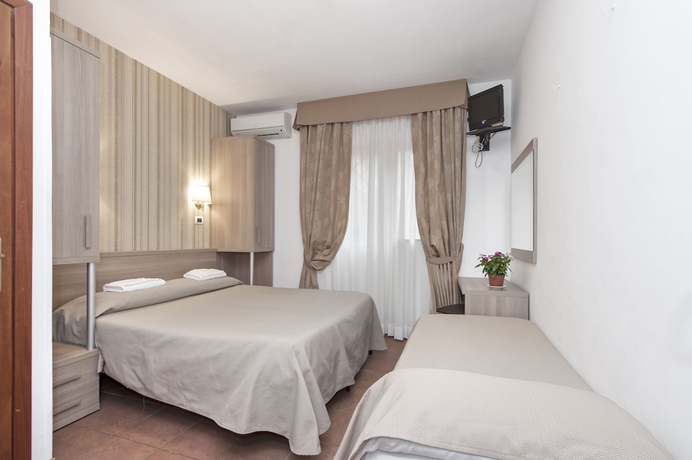 Imagen de la habitación del Hotel Il Castelletto, Roma. Foto 13
