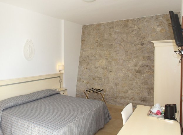 Imagen de la habitación del Hotel Il Castellino Relais. Foto 7