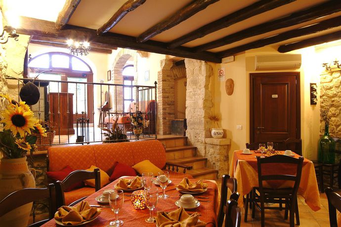 Imagen del bar/restaurante del Hotel Il Castello, Petralia Sottana. Foto 3