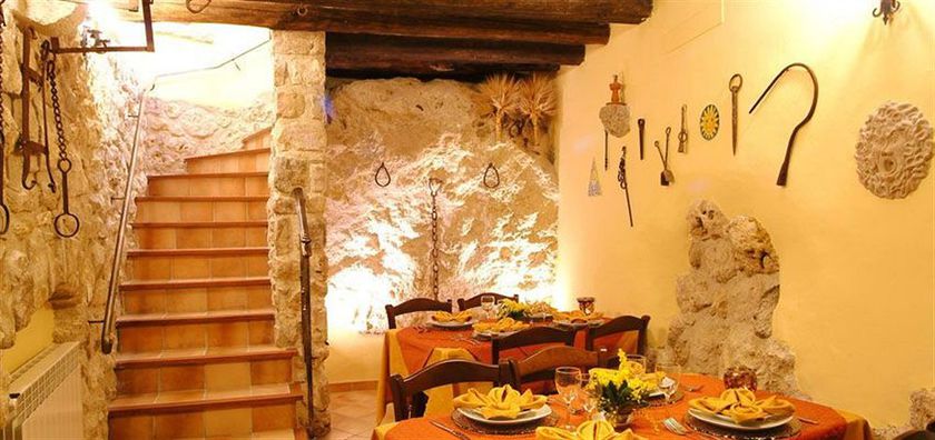 Imagen del bar/restaurante del Hotel Il Castello, Petralia Sottana. Foto 5