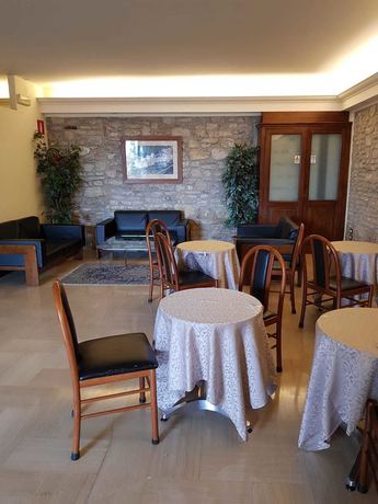 Imagen del bar/restaurante del Hotel Il Castello, Valecchie. Foto 4