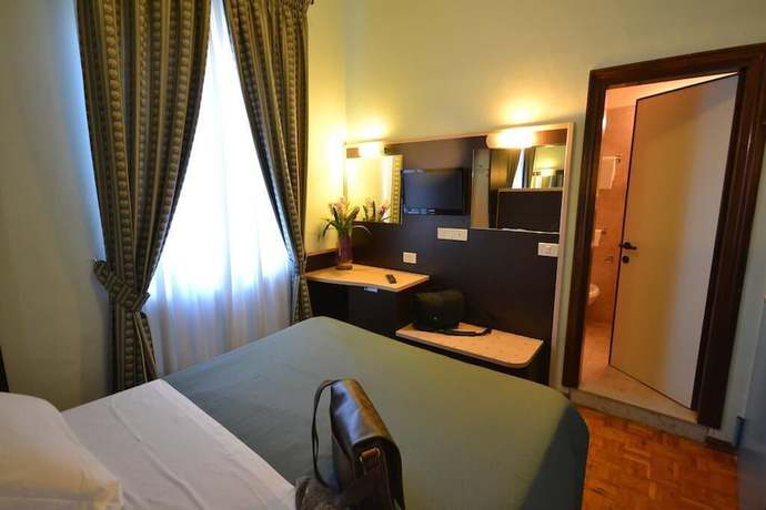 Imagen de la habitación del Hotel Il Castello, Valecchie. Foto 13