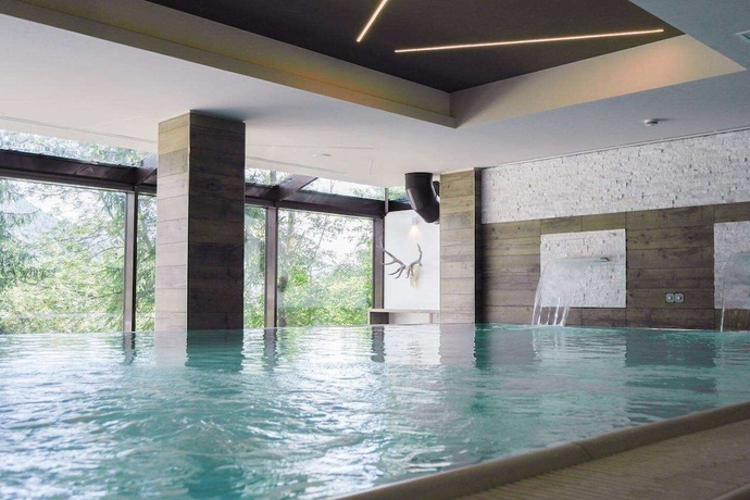 Imagen de la piscina del Hotel Il Cervo. Foto 19