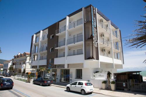 Imagen general del Hotel Il Conero Mare. Foto 5