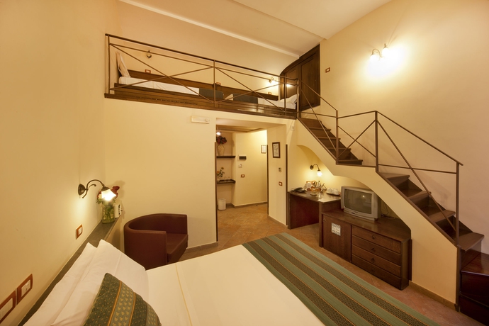 Imagen de la habitación del Hotel Il Convento. Foto 4