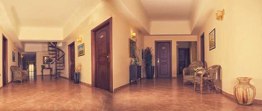 Imagen de los interiores del Hotel Il Corsaro, Le Castella. Foto 17