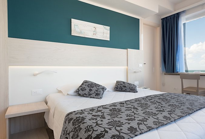 Imagen de la habitación del Hotel Il Delfino. Foto 2