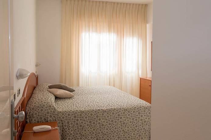 Imagen de la habitación del Hotel Il Delfino. Foto 4