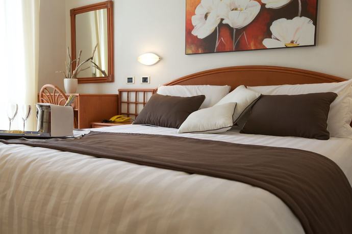 Imagen de la habitación del Hotel Il Delfino. Foto 16