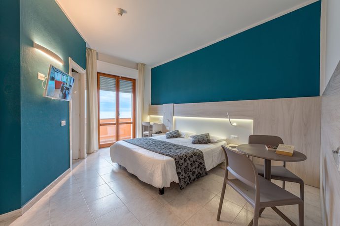 Imagen de la habitación del Hotel Il Delfino. Foto 19