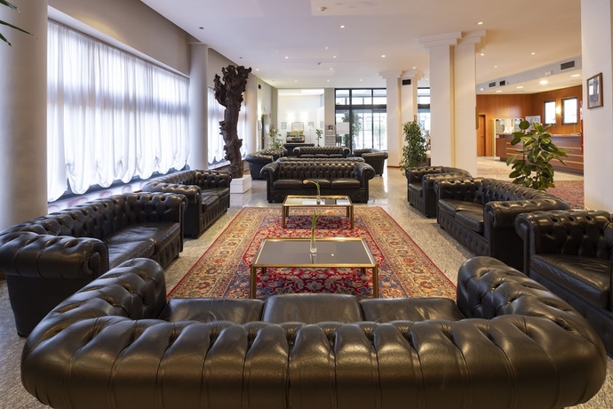 Imagen de los interiores del Hotel Il Duca D'este. Foto 17