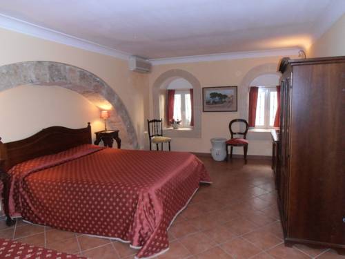 Imagen de la habitación del Hotel Il Duomo, Siracusa. Foto 10