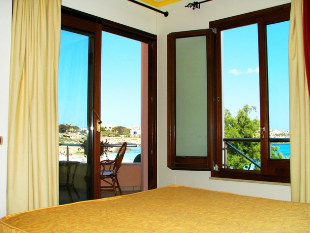 Imagen de la habitación del Hotel Il Faro Della Guitgia. Foto 6