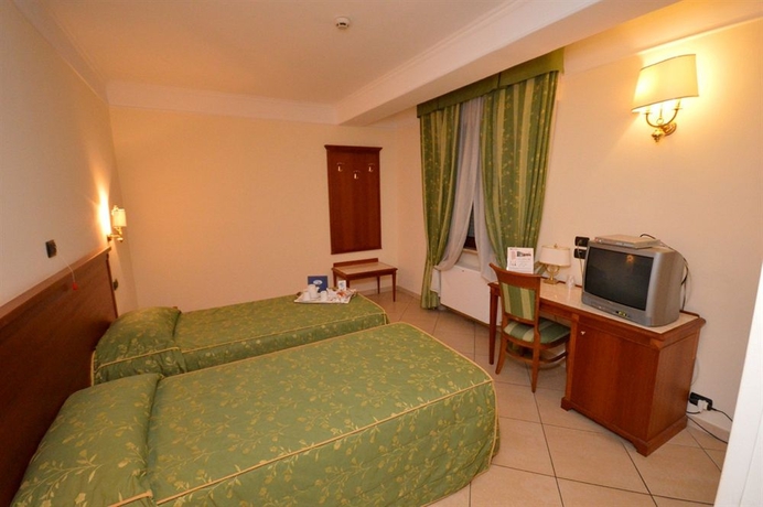 Imagen de la habitación del Hotel Il Gabbiano, Ciro Marina. Foto 6