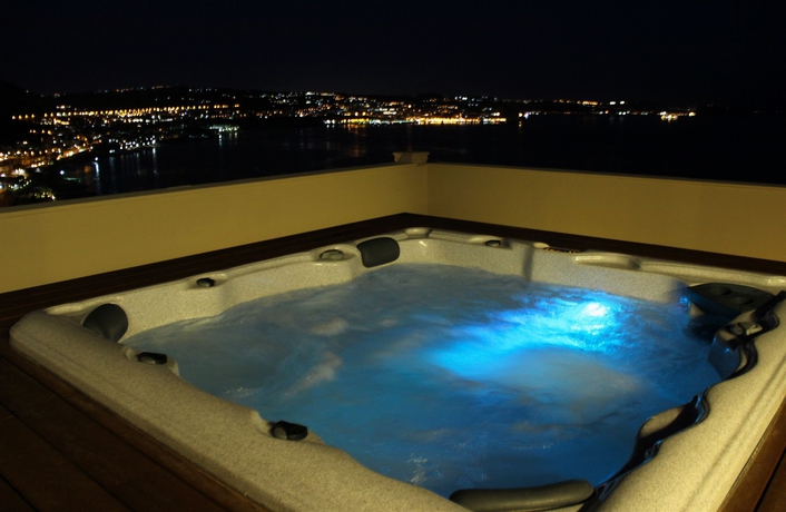 Imagen de los exteriores del Hotel Il Gabbiano, Pozzuoli. Foto 15