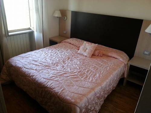 Imagen de la habitación del Hotel Il Garibaldi. Foto 3