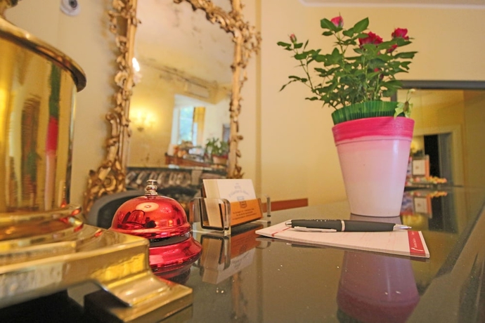 Imagen de los interiores del Hotel Il Giardino Di Albaro. Foto 19