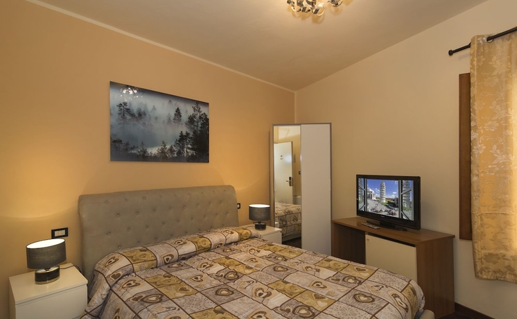 Imagen de la habitación del Hotel Il Giardino. Foto 8