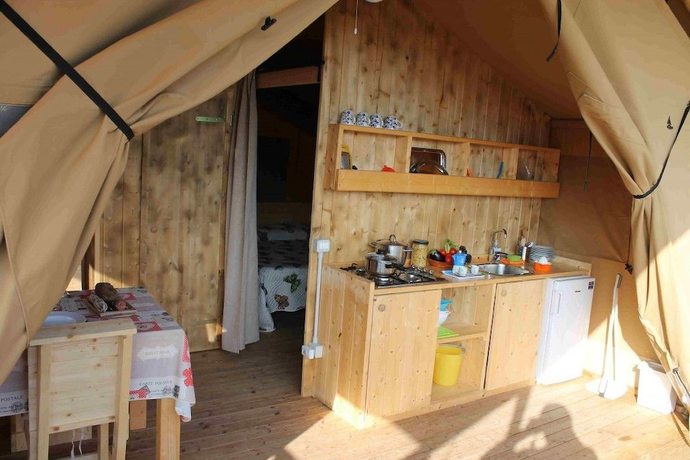 Imagen de la habitación del Hotel Il Girasole, Massignano. Foto 13