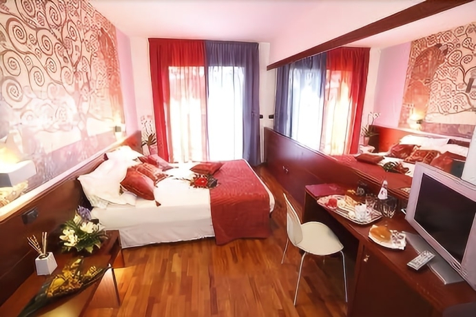 Imagen de la habitación del Hotel Il Monte, Serravalle. Foto 6