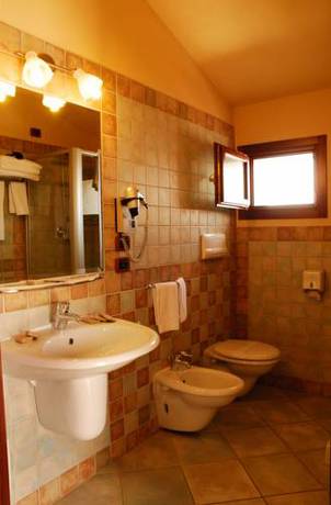 Imagen de la habitación del Hotel Il Nuovo Gabbiano. Foto 14