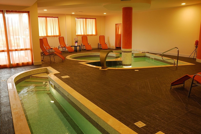 Imagen de la piscina del Hotel Il Parco Sul Mare Resort and Spa. Foto 15