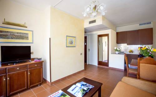 Imagen de la habitación del Hotel Il Pelagone and Golf Resort Toscana. Foto 9