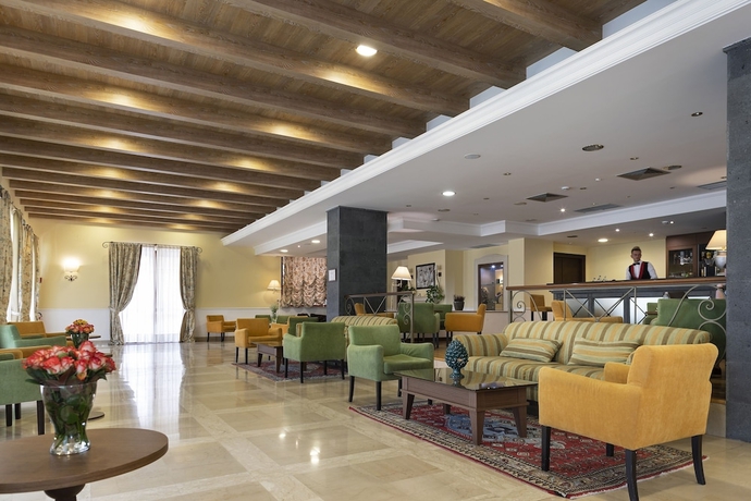 Imagen del bar/restaurante del Hotel Il Picciolo Etna Golf Resort & Spa. Foto 3