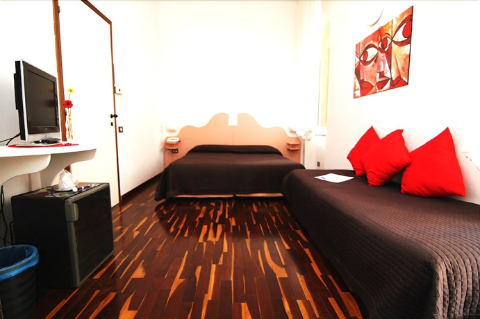 Imagen de la habitación del Hotel Il Piccolo Albergo Matera. Foto 7