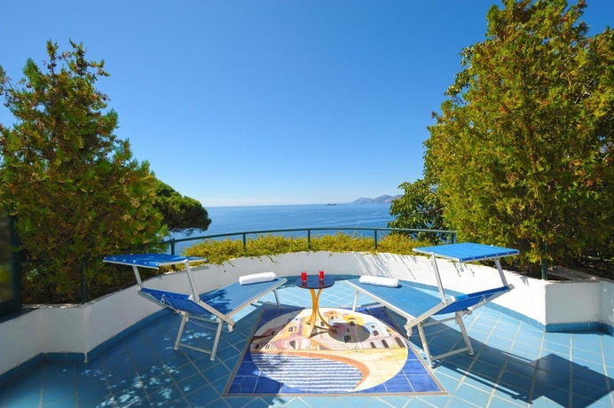 Imagen general del Hotel Il Pino. Foto 3