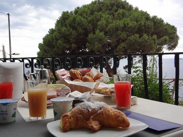 Imagen general del Hotel Il Pino. Foto 7