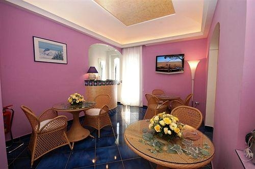 Imagen general del Hotel Il Pino. Foto 8