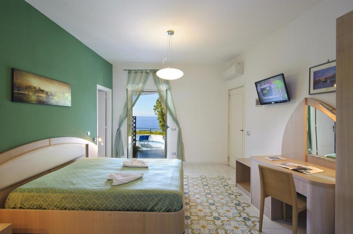 Imagen general del Hotel Il Pino. Foto 13