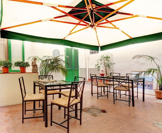 Imagen de los exteriores del Hotel Il Poeta Dante. Foto 12