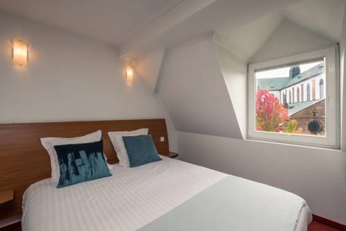 Imagen de la habitación del Hotel Il Portico de Notre Dame. Foto 5