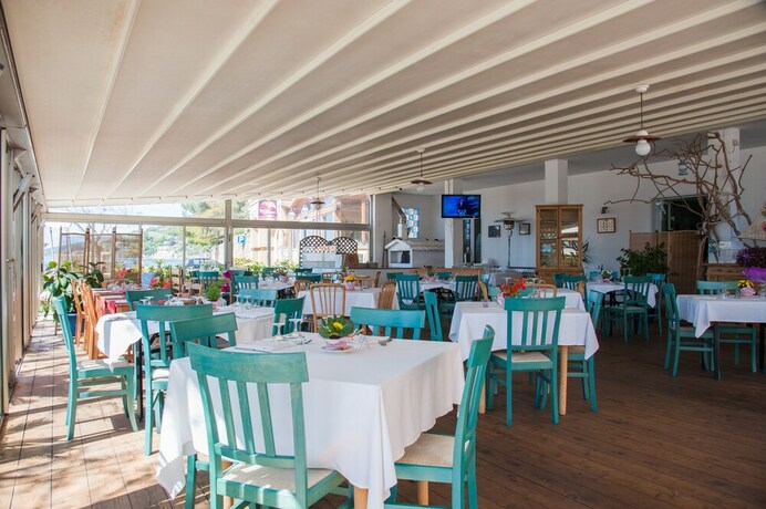 Imagen del bar/restaurante del Hotel Il Porto. Foto 10