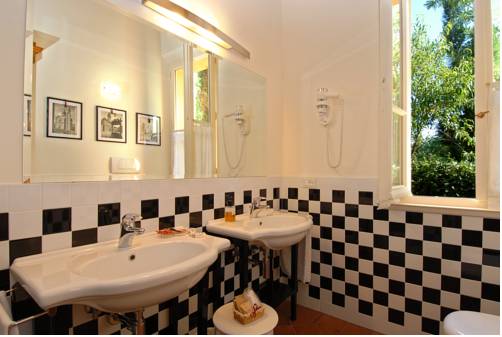Imagen de la habitación del Hotel Il Rond&ograve; Boutique. Foto 5