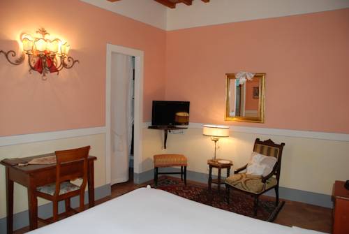 Imagen de la habitación del Hotel Il Rond&ograve; Boutique. Foto 8